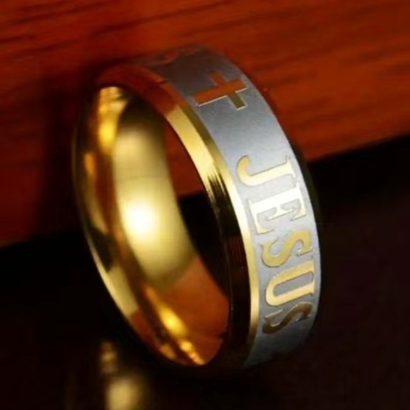 Jesus Cross Metal Alloy Ring Gold Tone Size 9 - Picture 3 of 12